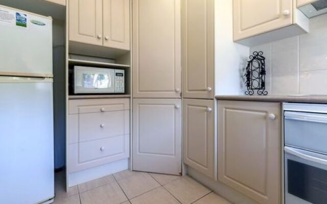 Laman Lodge, Unit 2, 15 Laman Street