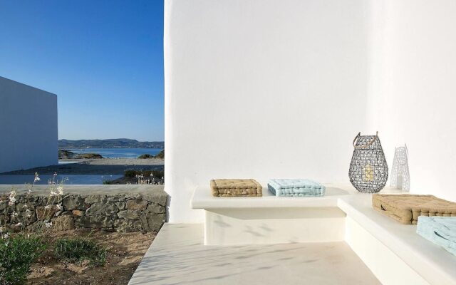 Lithos Luxury Rooms - Adults Only