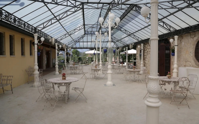 Valle Dell'Aquila Country House