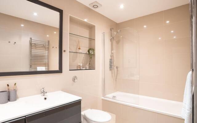 Premier Three Bedroom Bliss City View Shoreditch
