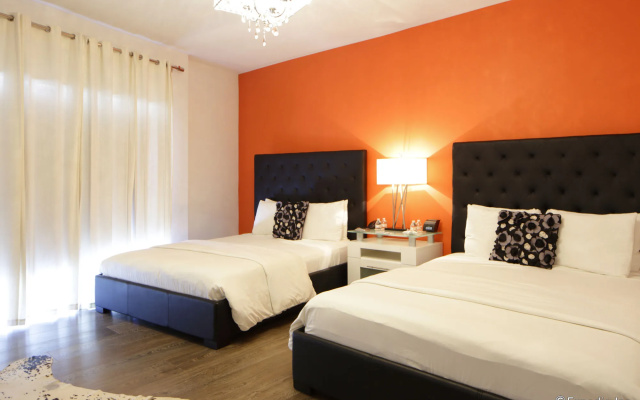 Ithaca Hotel