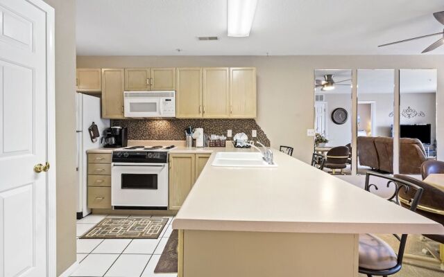 Lounging on the Lane