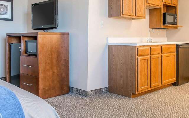 Bluffton Inn and Suites