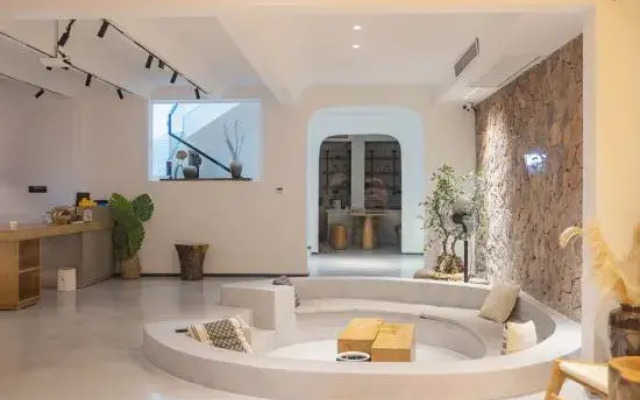 Dongjiang Lake Lakeside Garden Homestay