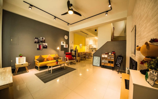 Green Field & Sunshine