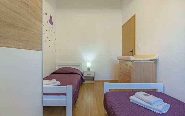 Nice Home in Galizana With Wifi and 2 Bedrooms