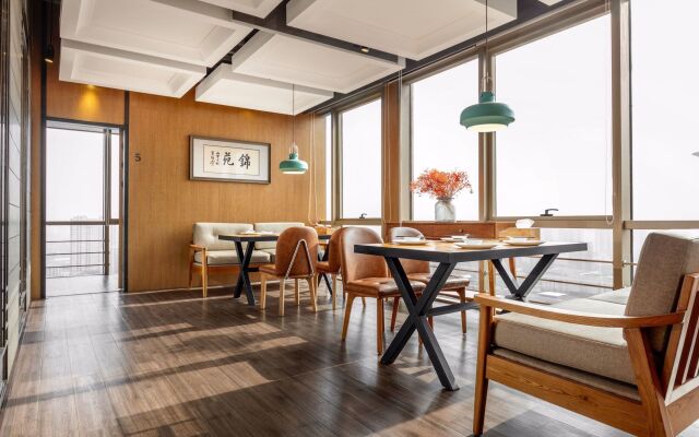 Life All Suites Hotel (Suzhou International Expo Center)