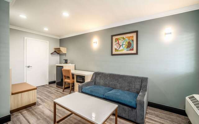 Travelodge Inn & Suites by Wyndham Bell Los Angeles Area