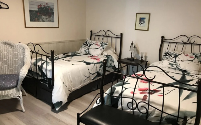 Auberge Du Sault-A-La-Puce