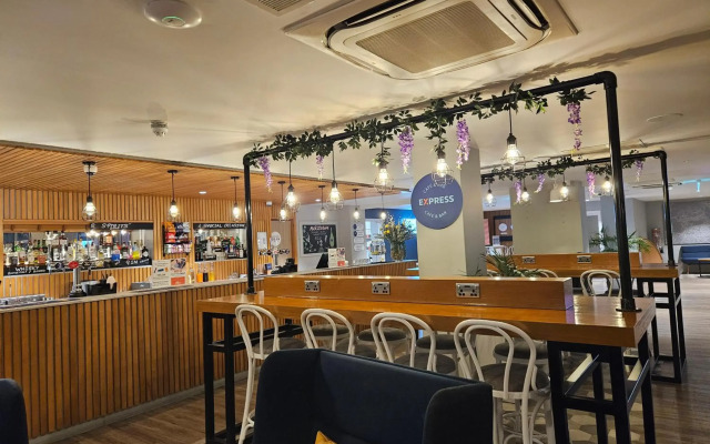 Holiday Inn Express Wigan by IHG