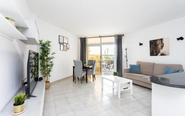 Medano Seastar first line sea view by Edén Rentals