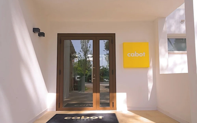 Cabot Las Velas Apartments