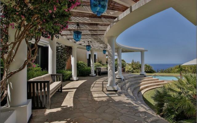 Villa Iridia by The Pearls Collection