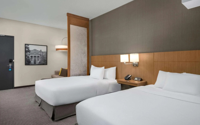 Hyatt Place Iowa City Downtown