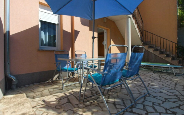 Apartment 1638