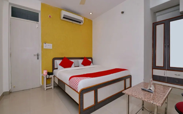 OYO 15164 Hotel Shree Radhey