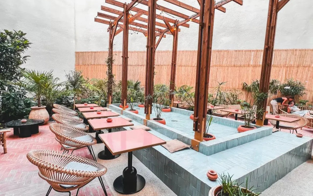 Bloom House Hotel & SPA