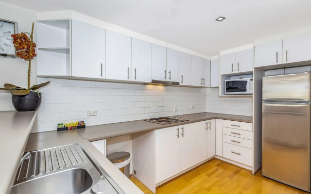 Airport Heritage Motel