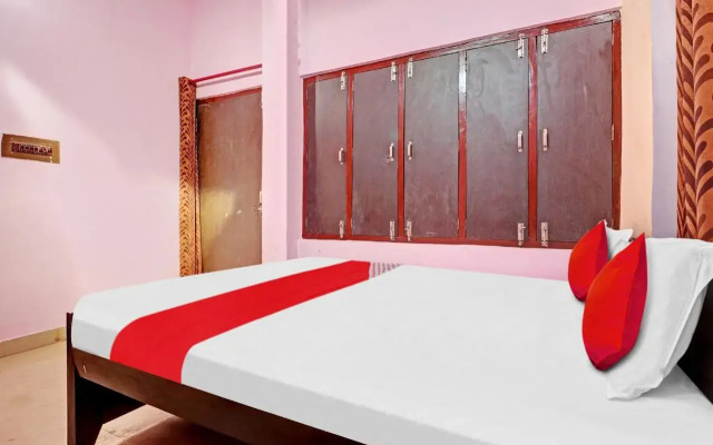 Oyo Flagship 805187 Hotel Vrv Homestay