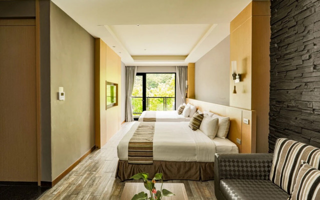 Sunrise Hot Spring Hotel