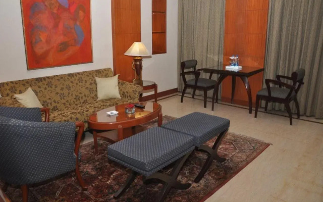 The Hans Hotel New Delhi