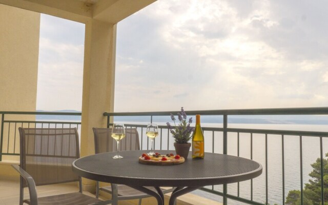 Apartment Brela with Sea View I