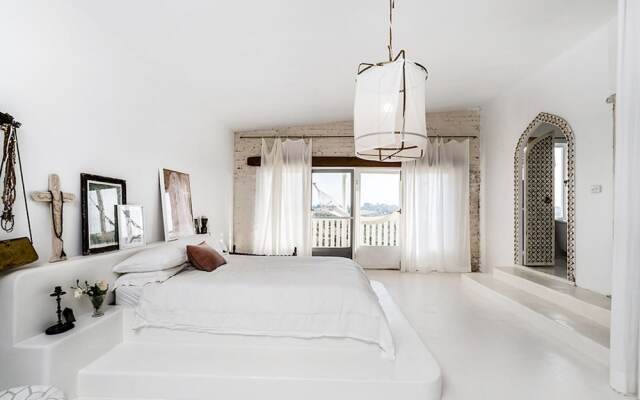 Your Luxury Escape - Bisque House