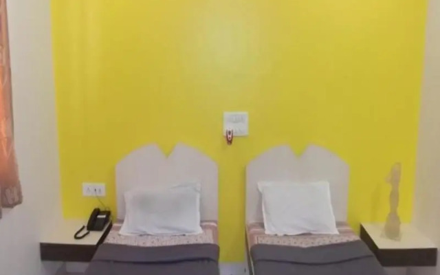 Kailash Lodging