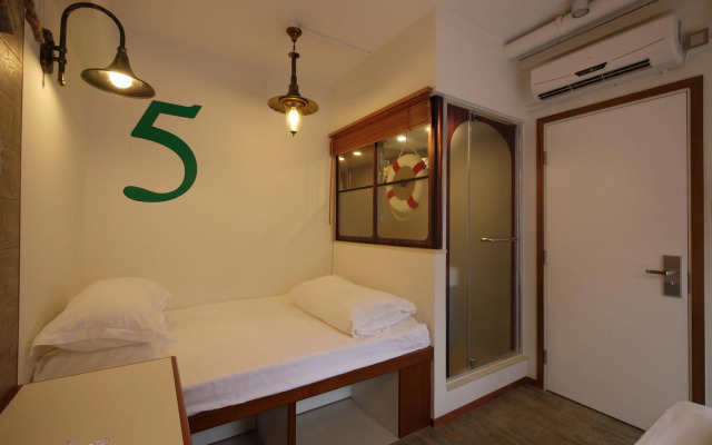 Panda's Hostel - Star Ferry