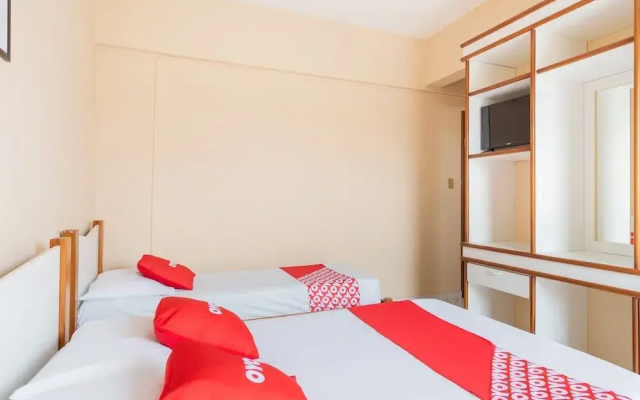 OYO Barra Beach Hotel