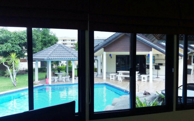 Baan Laksee