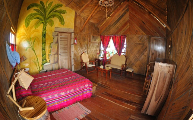 Azuluna Eco-Lodge