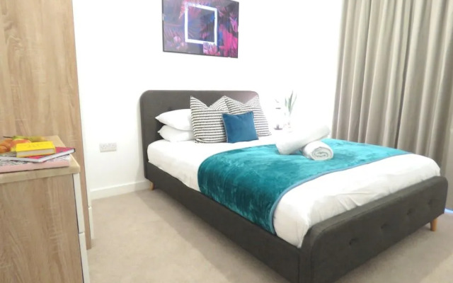 Tudors eSuite Grand Central Aparthotel