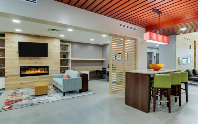 Country Inn & Suites by Radisson, Cumming, GA