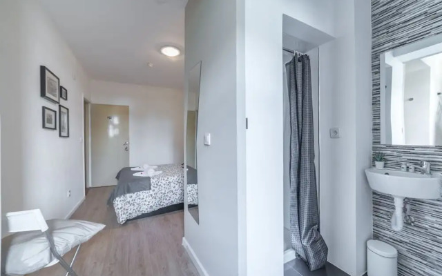 SwissPorto Guest House