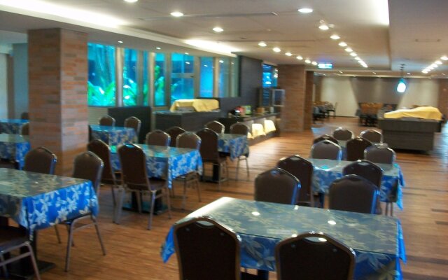 Kinsa Holiday Hotel