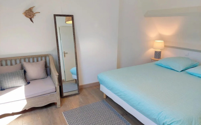 Holiday Home in Plonevez Porzay