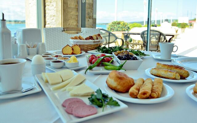 Cunda Kivrak Hotel