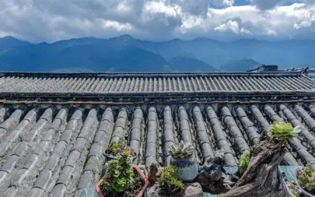 Dali Lingdaojiu Homestay (Dali Ancient Town Branch)