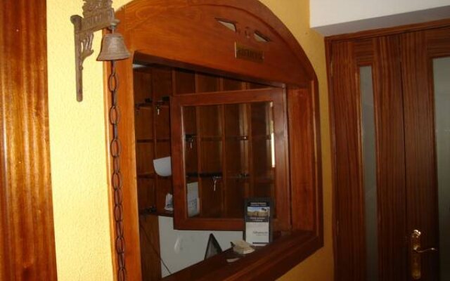 Hotel Mesón del Gallo