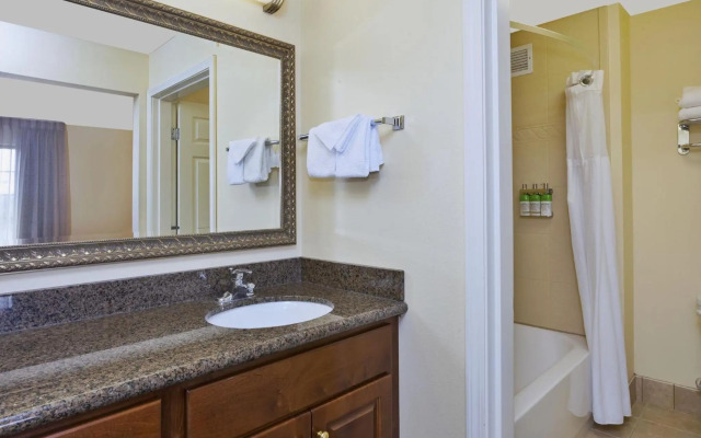 Staybridge Suites Lansing - Okemos by IHG