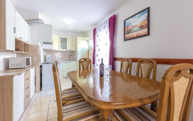 Nice Home in Sevid With 6 Bedrooms and Outdoor Swimming Pool
