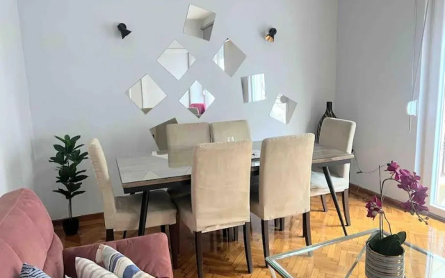 3Bdr Ideal Central Athenian Apt