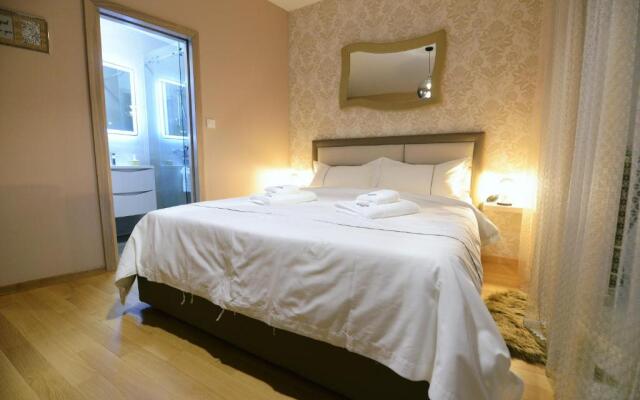 Zoilo Rooms