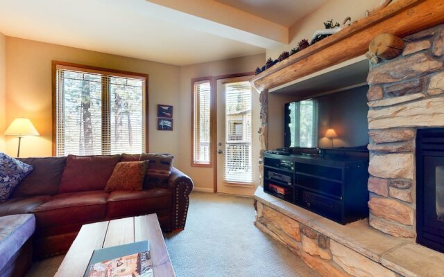 Mammoth Green 104 2 Bedrooms 2 Bathrooms Condo