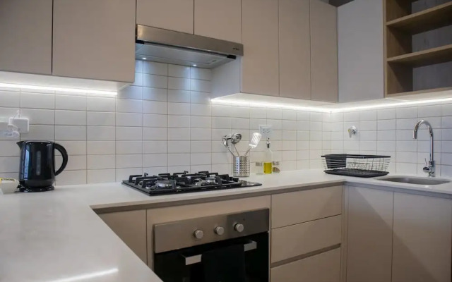 w Charming 2BR w Balcony in Miraflores