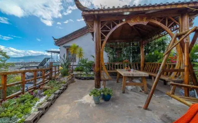 Huayueye·Chinese Classical Tibetan Villa Zizai Courtyard Homestay (Lijiang Ancient City)
