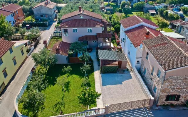Apartment Dalibor 1870