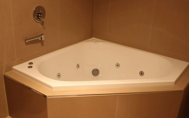 Bairnsdale International