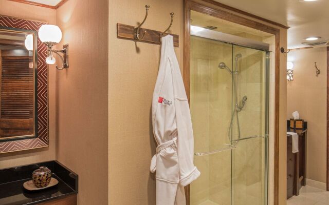 Pier 5 Hotel Baltimore